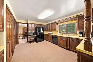 1048 Center Oak Dr, Pittsburgh, PA 15237 - Photo 16