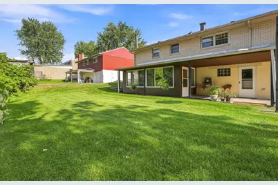 105 Louis Court, Stowe Township, PA 15136 - Photo 32