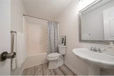 1360 Lucia Dr, Canonsburg, PA 15317 - Photo 24