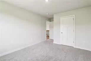 393 Leslie Farms Dr, Connoquenessing Boro, PA 16033 - Photo 8