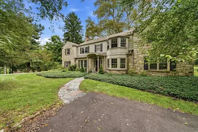 4448 Mount Royal Blvd, Hampton, PA 15101 - Photo 2