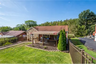441 Glencoe Dr, West Mifflin, PA 15122 - Photo 4