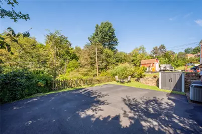 441 Glencoe Dr, West Mifflin, PA 15122 - Photo 26