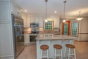 118 Bluestone Dr, Bethel Park, PA 15102 - Photo 2