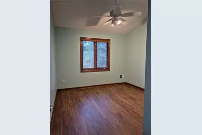 1589 Stone Mansion Dr, Pittsburgh, PA 15143 - Photo 10