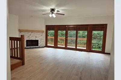 1589 Stone Mansion Dr, Pittsburgh, PA 15143 - Photo 4