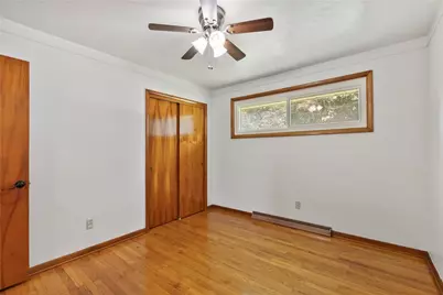 138 W Sunbury Rd, Center Township, PA 16001 - Photo 12