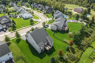 353 Park Edge Dr, Findlay Township, PA 15026 - Photo 4