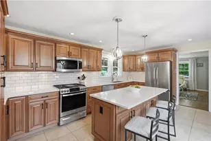 836 Old Thorn Run Rd, Moon/Crescent Twp, PA 15108 - Photo 10