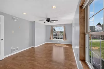 222 Cherry Ave, Houston, PA 15342 - Photo 16