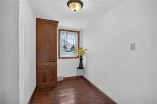222 Cherry Ave, Houston, PA 15342 - Photo 8