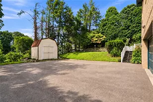 1320 Knollwood Dr, Monroeville, PA 15146 - Photo 32