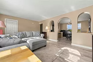 7326 Green Meadow Dr, North Fayette, PA 15126 - Photo 8