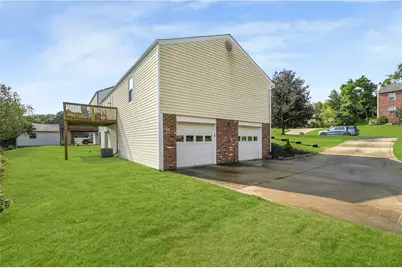 7326 Green Meadow Dr, Imperial, PA 15126 - Photo 28