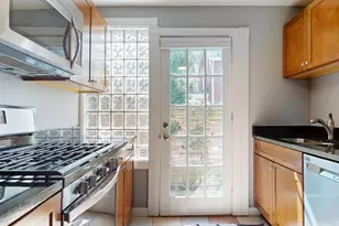 930 Bellefonte St, Pittsburgh, PA 15232 - Photo 14