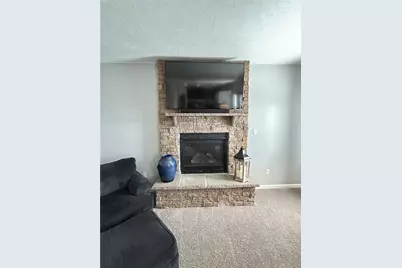 104 Riviera Dr, Ross Twp, PA 15229 - Photo 10