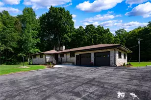 680 N Stone Base Rd, East Lackawannock Township, PA 16137 - Photo 2