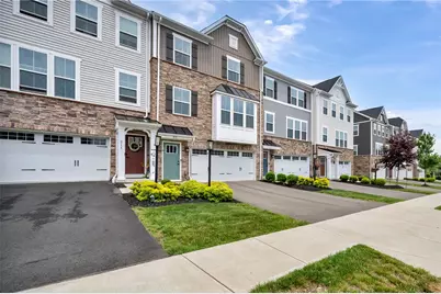 213 Cranesbill Drive, Adams Township, PA 16046 - Photo 2