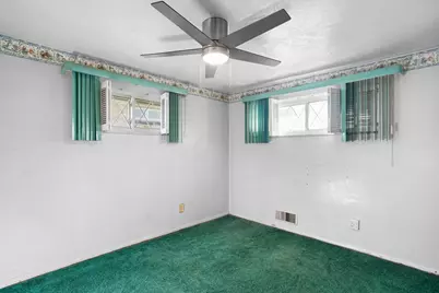 211 Halsey Drive, McKeesport, PA 15132 - Photo 14