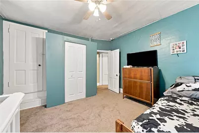 247 Maple St, Sewickley Township, PA 15678 - Photo 12