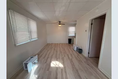 3700 49th Street #A, Pulaski Township, PA 15066 - Photo 2