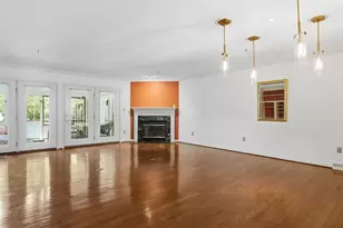 237 Merion Dr, Pittsburgh, PA 15228 - Photo 8