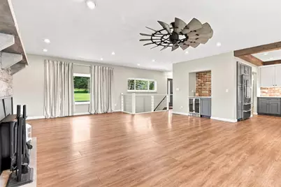 1005 Carlesa Dr, Raccoon Township, PA 15001 - Photo 12