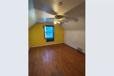 2058 980 Rd, Cecil, PA 15057 - Photo 18