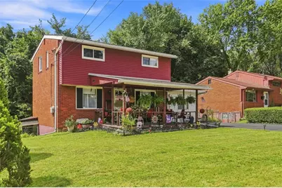 576 Firethorne Dr, Monroeville, PA 15146 - Photo 2