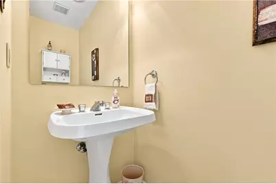 613 Newport Dr, Pittsburgh, PA 15235 - Photo 20