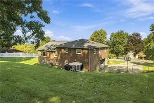 732 Morningstar Dr, Franklin Township, PA 16117 - Photo 26