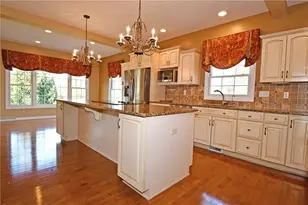 313 Bunker Hill Dr, Peters Township, PA 15317 - Photo 8