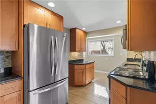 149 Anita Ave, Pittsburgh, PA 15217 - Photo 6