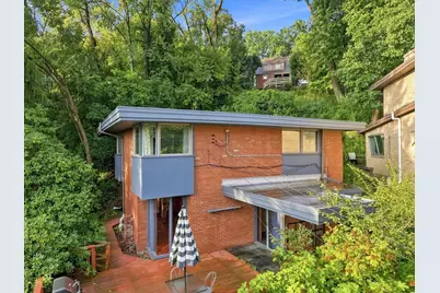 136 Fairfax Rd, Pittsburgh, PA 15221 - Photo 10