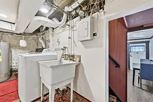 55 Roscoe St, Pittsburgh, PA 15203 - Photo 10