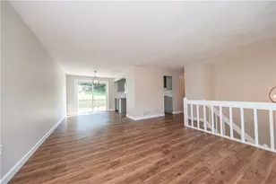 73 Fawnvue Dr, Robinson Twp, PA 15136 - Photo 8
