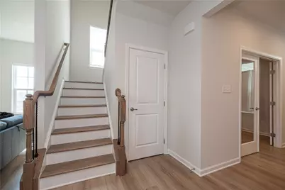 504 Blake Dr, Jackson Township, PA 16063 - Photo 12