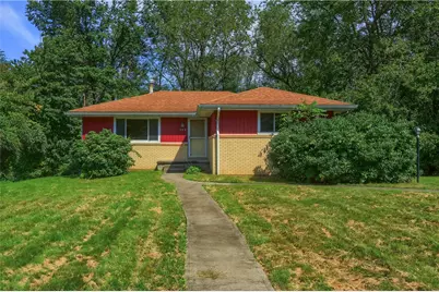194 Woodridge Dr, Brighton Township, PA 15009 - Photo 8