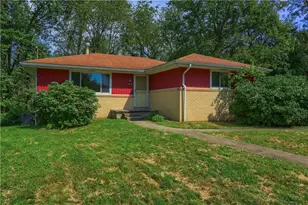 194 Woodridge Dr, Brighton Township, PA 15009 - Photo 10