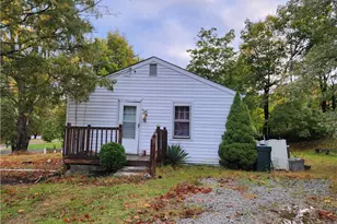 237 Slate Run, Hempfield Township, PA 15601 - Photo 2