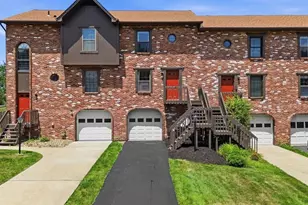602 Sunset Cir, Cranberry Township, PA 16066 - Photo 2