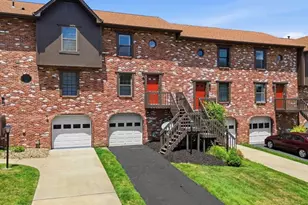602 Sunset Cir, Cranberry Township, PA 16066 - Photo 1
