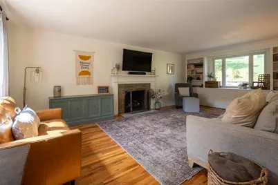 131 E Bruceton Rd, Pittsburgh, PA 15236 - Photo 2