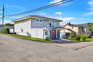 408 Center St, Vanderbilt, PA 15486 - Photo 4