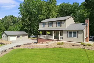118 Mayberry Ln, Unity Township, PA 15650 - Photo 2