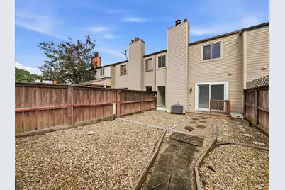 3173 Cheltenham Ct, Hampton, PA 15044 - Photo 4