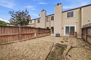 3173 Cheltenham Ct, Hampton, PA 15044 - Photo 4
