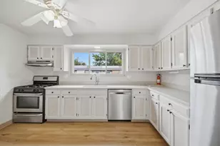 3173 Cheltenham Ct, Hampton, PA 15044 - Photo 14