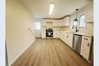 334 Caperton St, Pittsburgh, PA 15210 - Photo 6