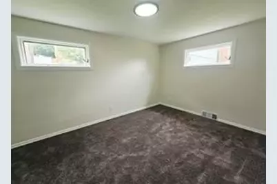 334 Caperton St, Pittsburgh, PA 15210 - Photo 14